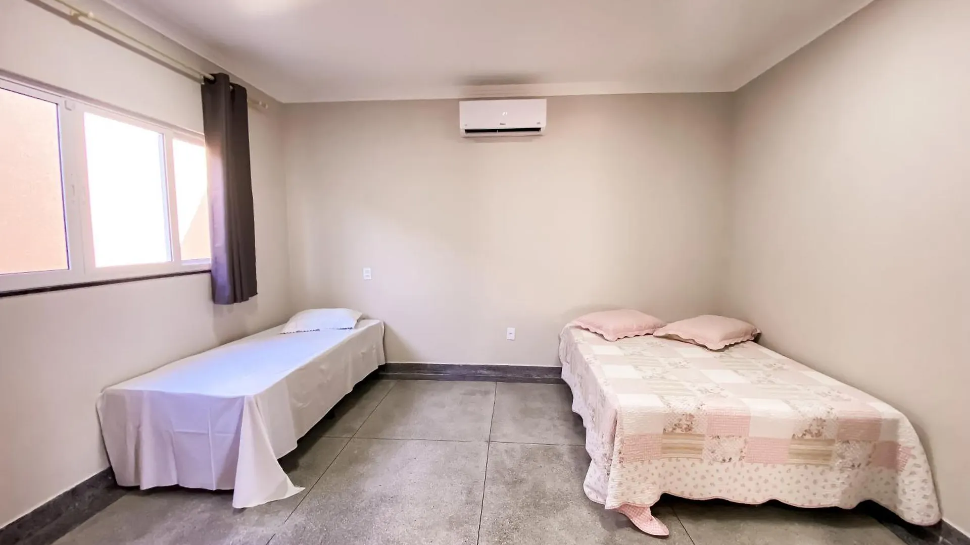 Casa Por Temporada, Ate 20 Pessoas Holiday home